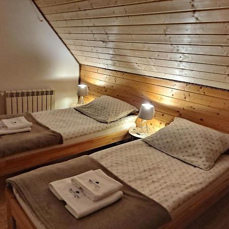 Apartamenty Pod Lipa Lutowiska Exterior foto