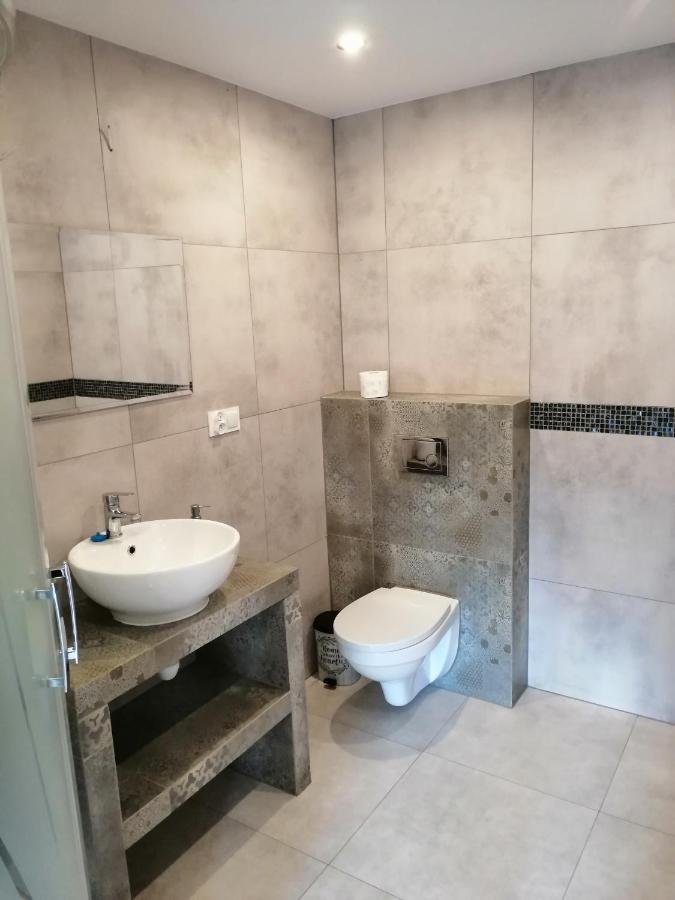 Apartamenty Pod Lipa Lutowiska Exterior foto