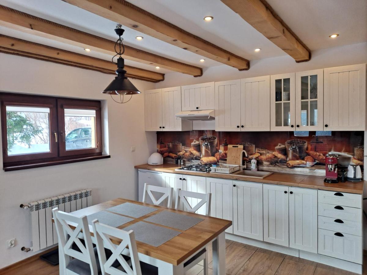 Apartamenty Pod Lipa Lutowiska Habitación foto